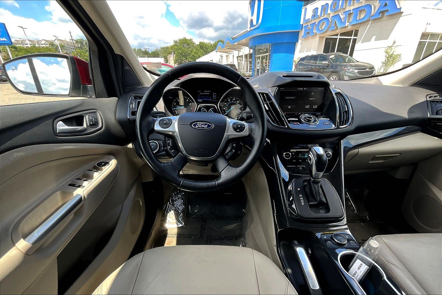 Used 2014 Ford Escape Titanium w/ Equipment Group 401A AWD/4WD image 5