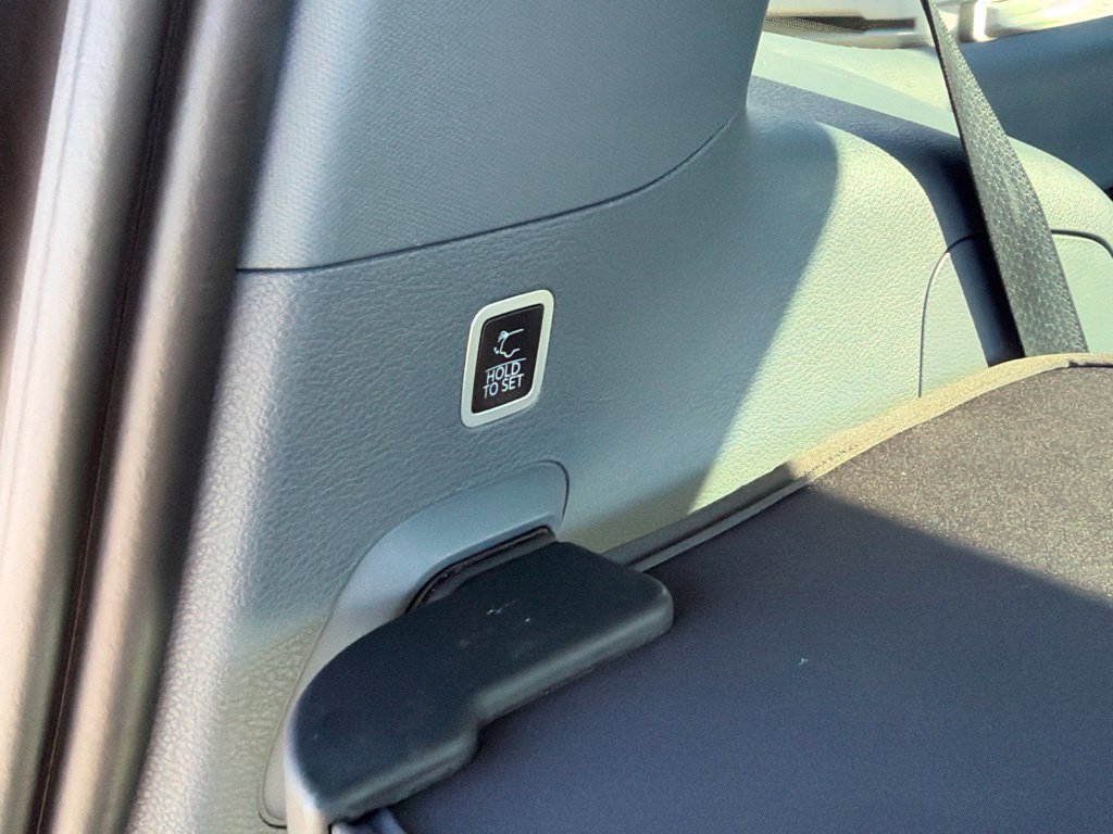 Used 2024 Jeep Grand Wagoneer Series III w/ Rear Seat Video Group 1 AWD/4WD image 58