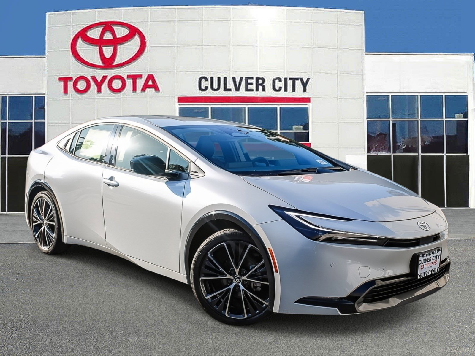 New 2026 Toyota Prius XLE FWD image 1
