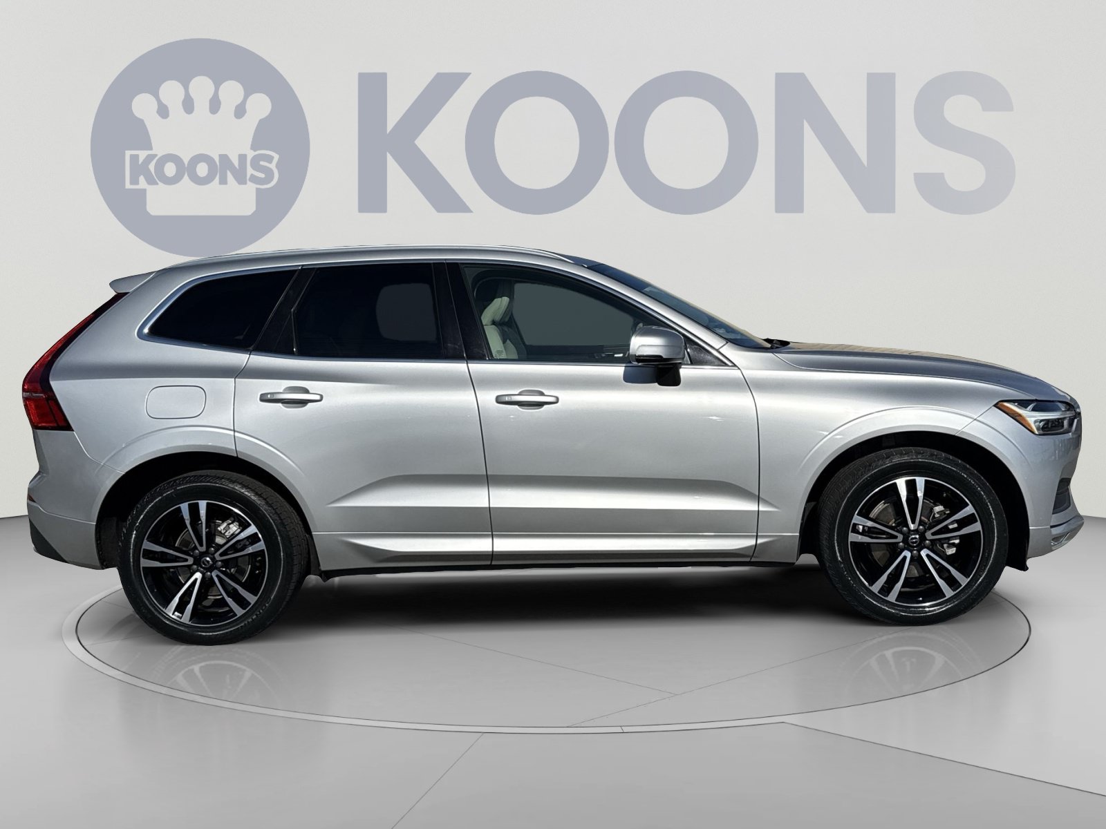 Used 2021 Volvo XC60 T5 Momentum w/ Climate Package AWD/4WD image 8