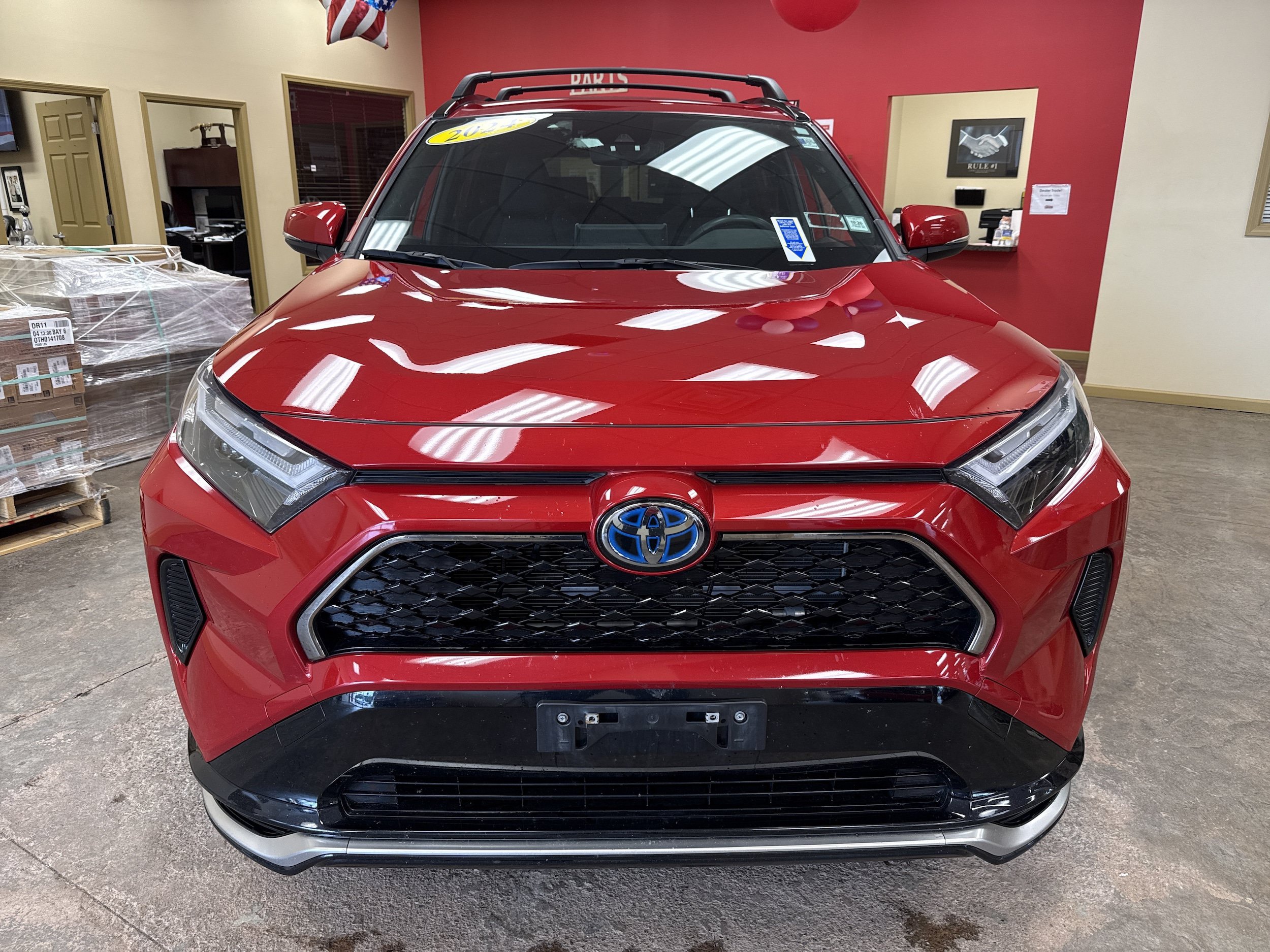 Used 2024 Toyota RAV4 SE w/ Weather & Moonroof Package AWD/4WD video 2