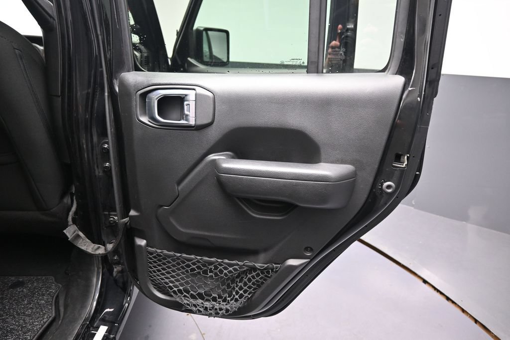 Used 2023 Jeep Gladiator Sport AWD/4WD image 21