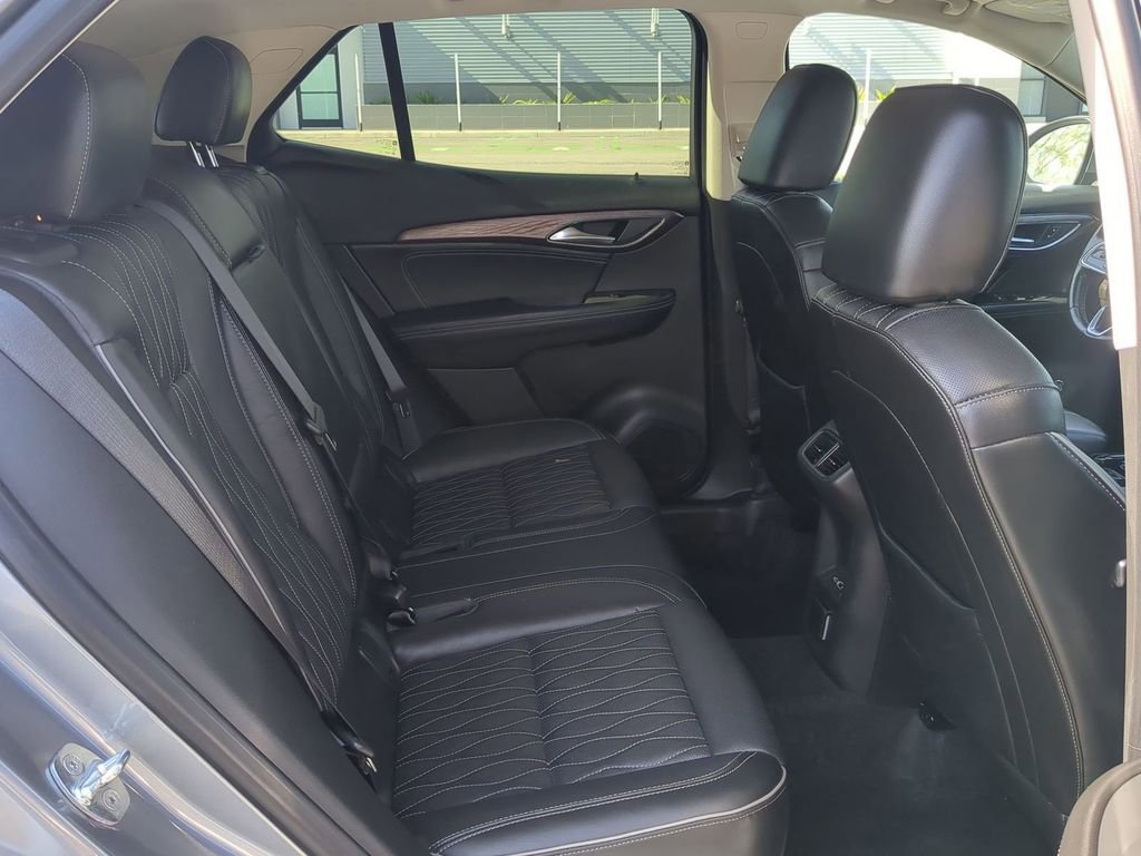 Used 2021 Buick Envision Avenir w/ Technology Package II FWD image 31