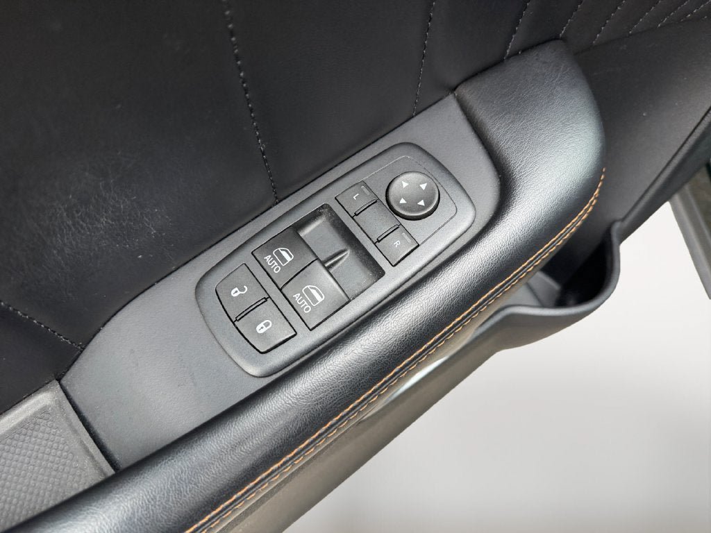 Used 2016 Dodge Challenger R/T Plus RWD image 21
