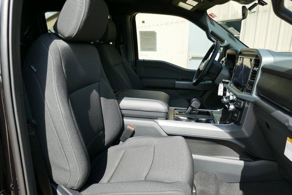 New 2025 Ford F150 XLT w/ Equipment Group 301A Standard image 11