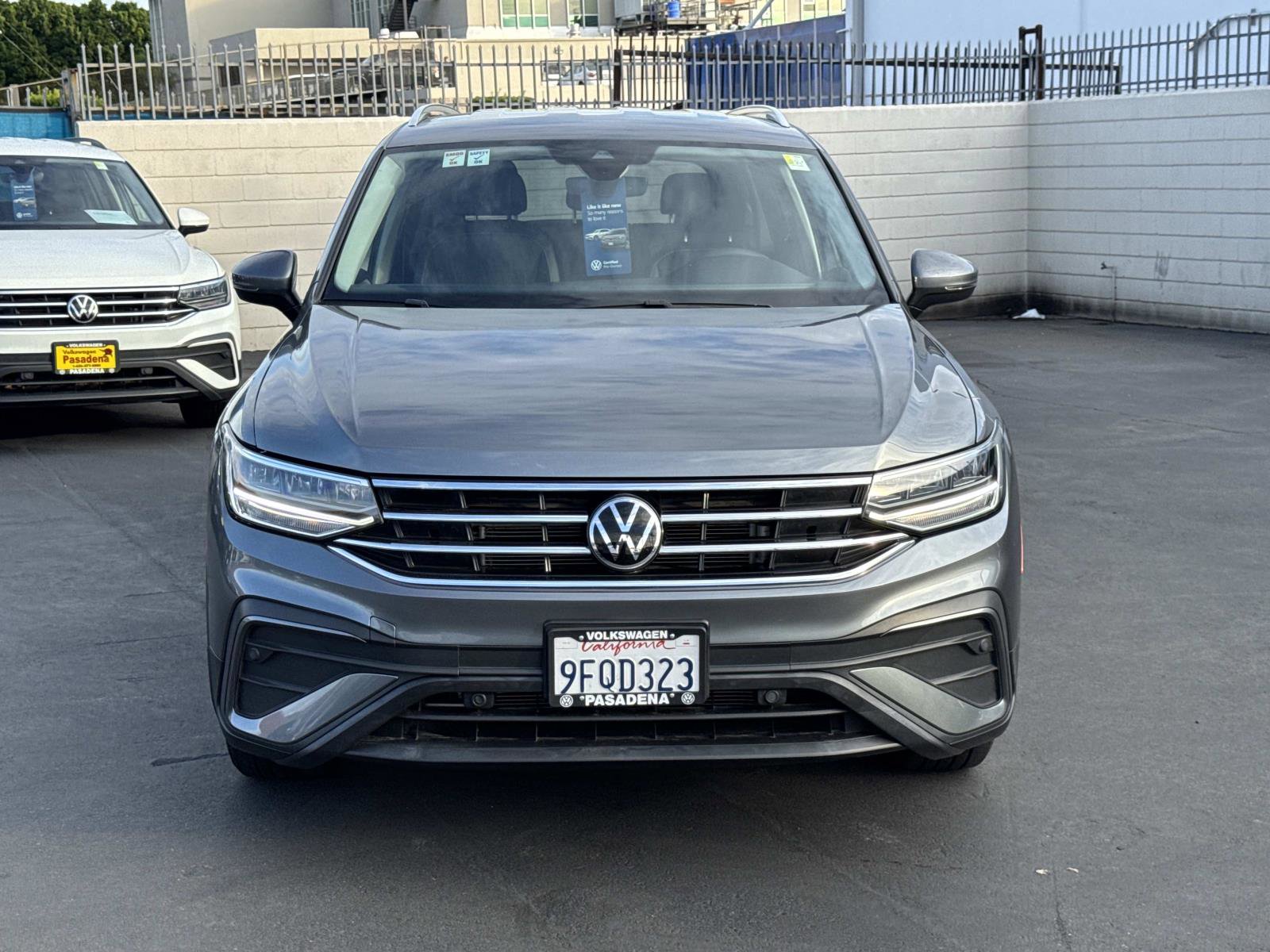 Certified 2023 Volkswagen Tiguan SE image 2