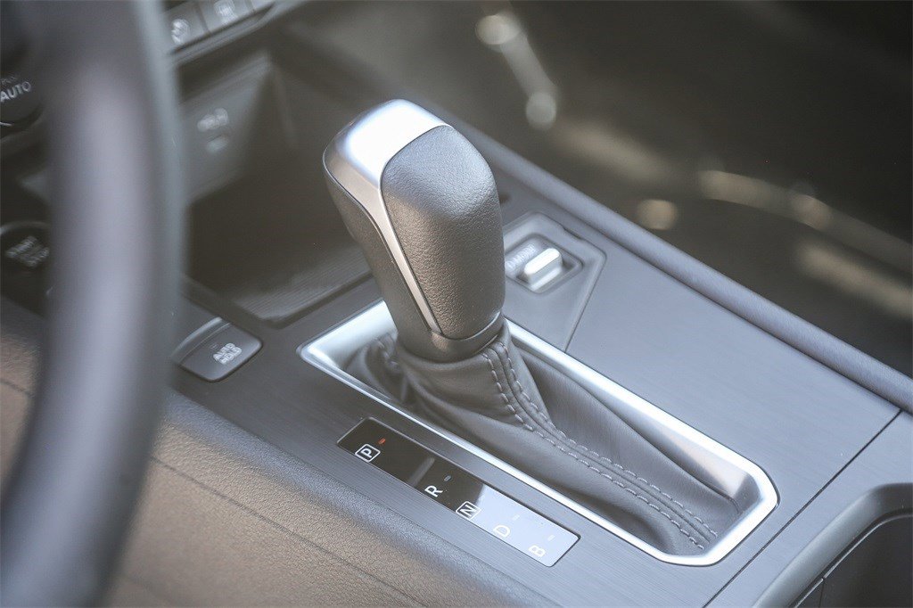 New 2026 Nissan Kicks SV image 20