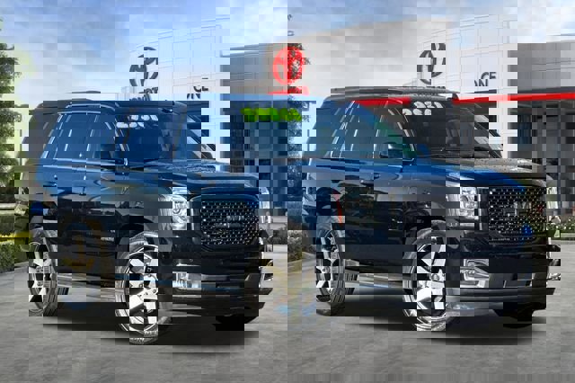 Used 2020 GMC Yukon SLT w/ Open Road Package image 2