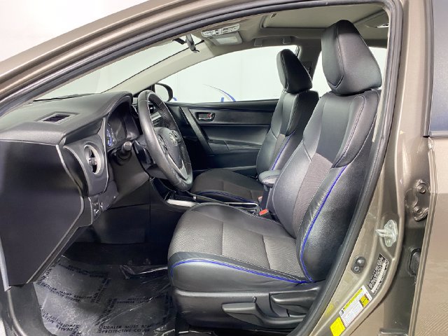 Certified 2018 Toyota Corolla SE w/ SE Premium Package FWD image 10