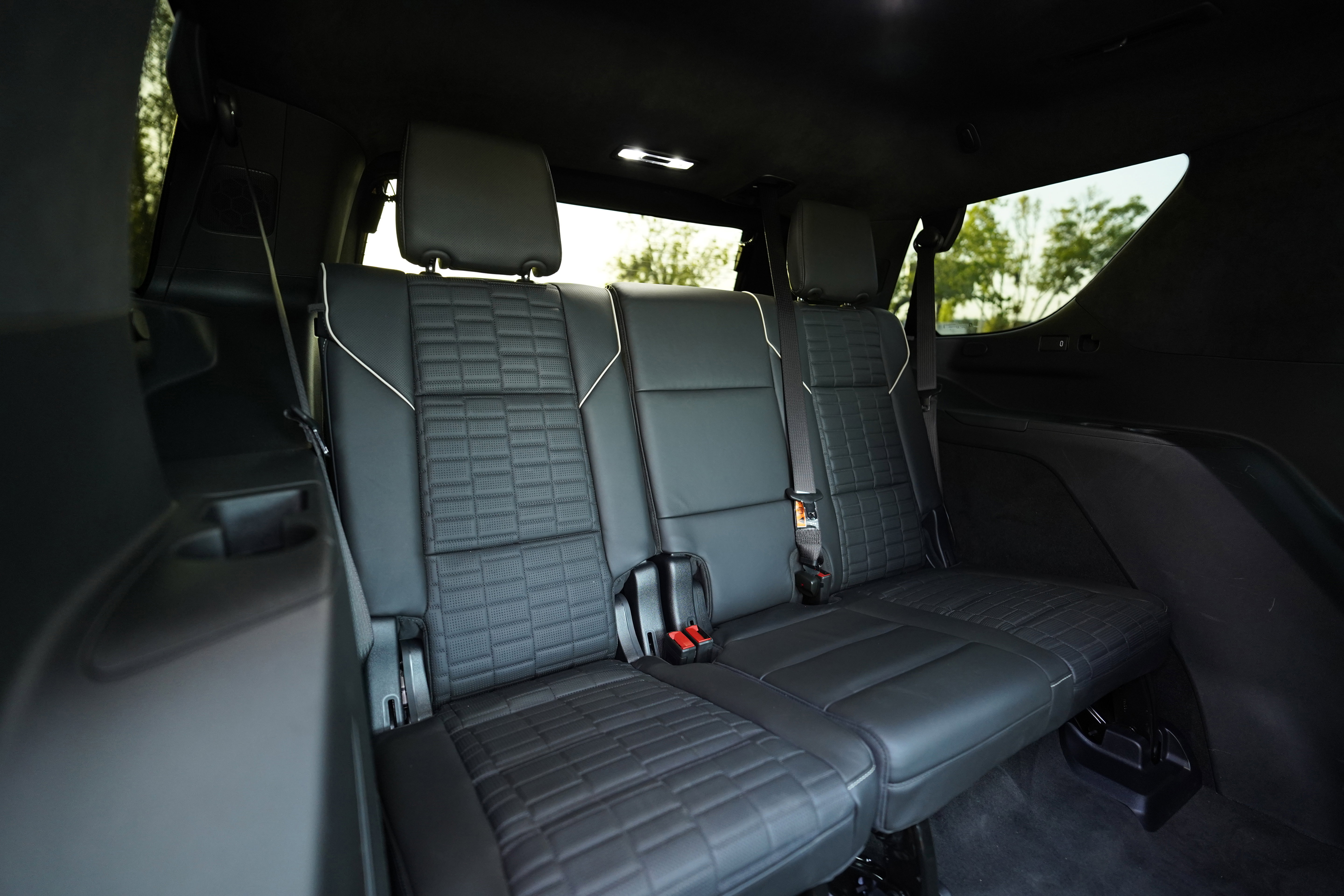 Used 2025 Cadillac Escalade V w/ LPO, Floor Liner Package image 20