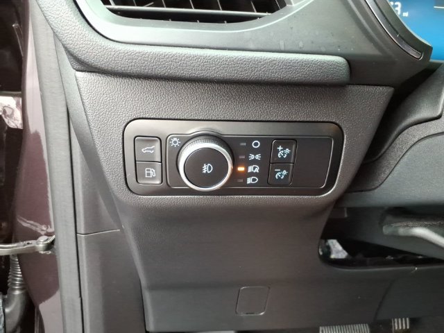 Used 2023 Ford Escape Platinum AWD/4WD image 28