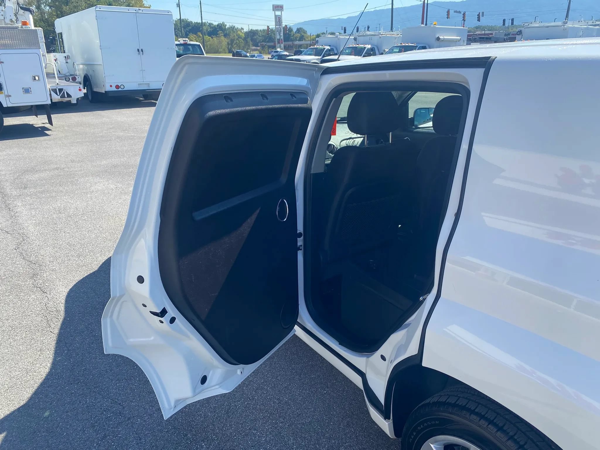 Used 2009 Chevrolet HHR LS FWD image 18