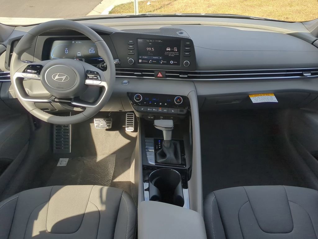 New 2026 Hyundai Elantra SEL Sport image 16