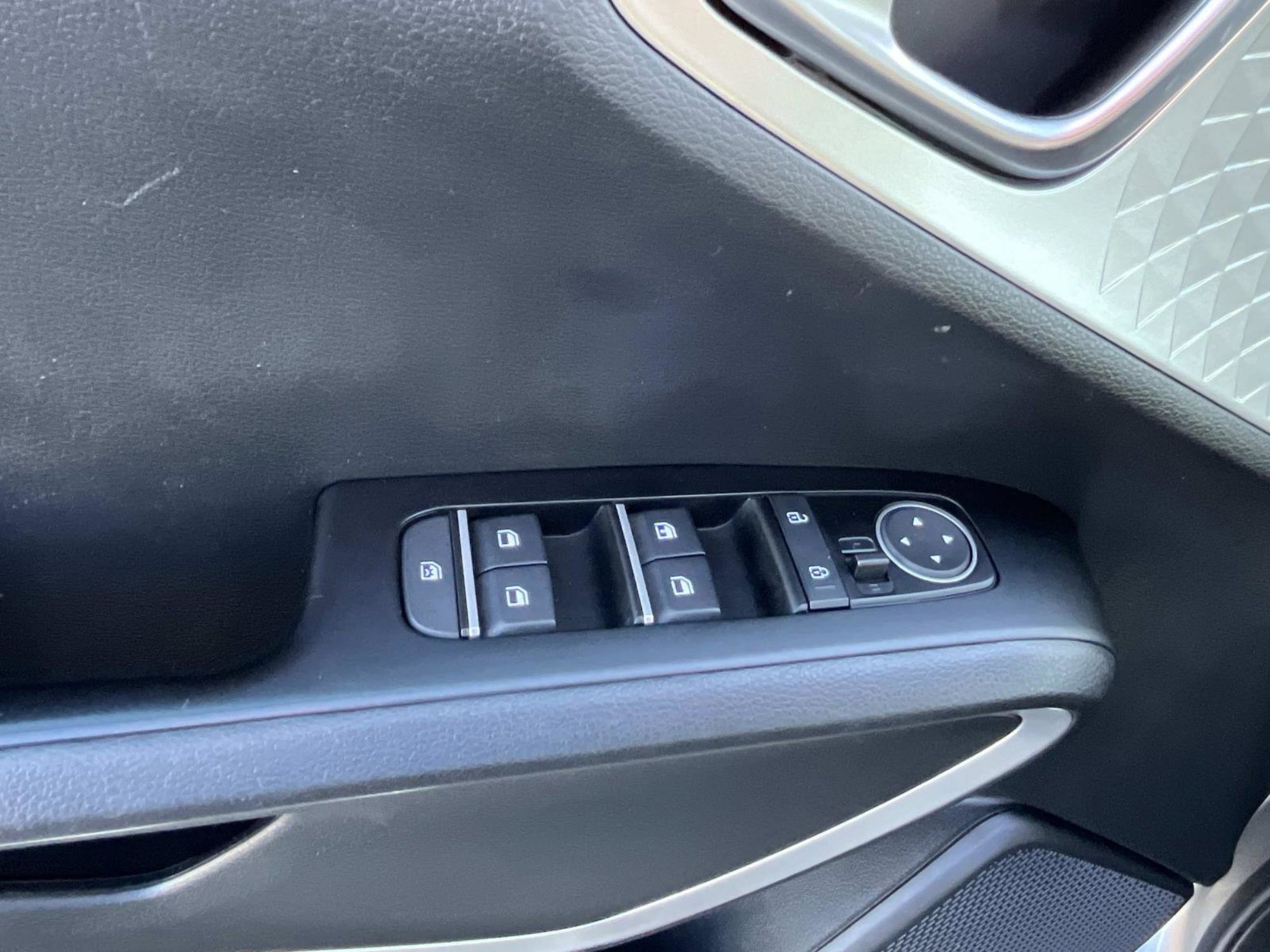 Certified 2023 Kia Soul LX w/ Option Group 015 image 25