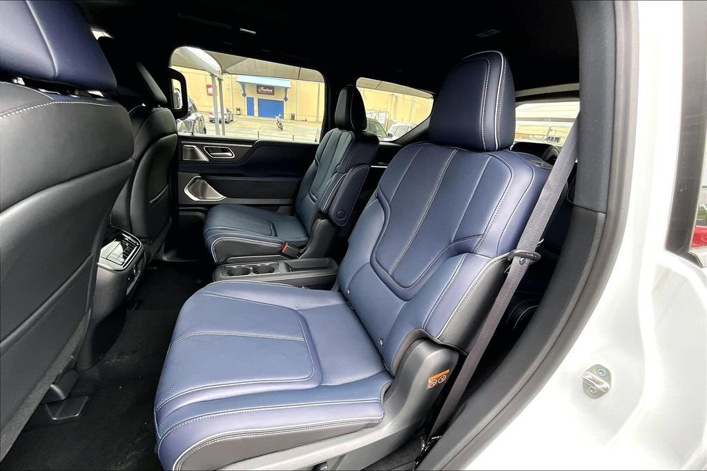 New 2026 INFINITI QX80 4WD image 20