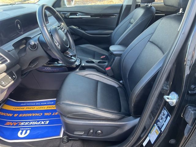 Used 2024 Kia Seltos EX image 12