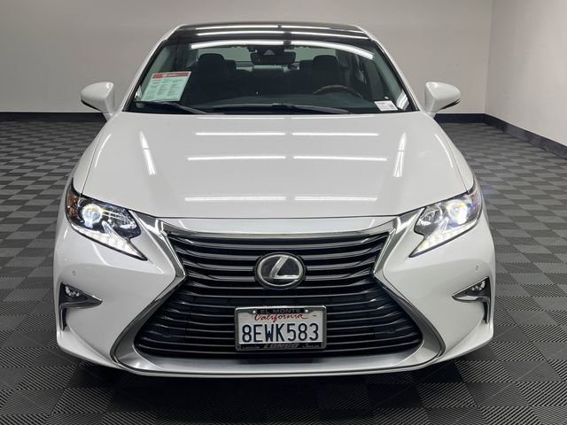 Used 2018 Lexus ES 350 w/ Navigation System Package FWD image 3