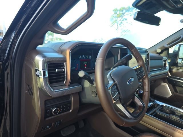 Used 2025 Ford F350 King Ranch w/ Chrome Package image 9