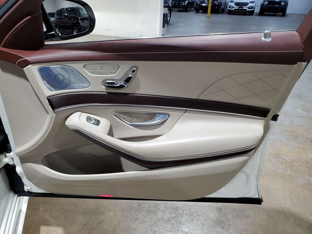 Used 2018 Mercedes-Benz S 560 4MATIC Sedan image 17