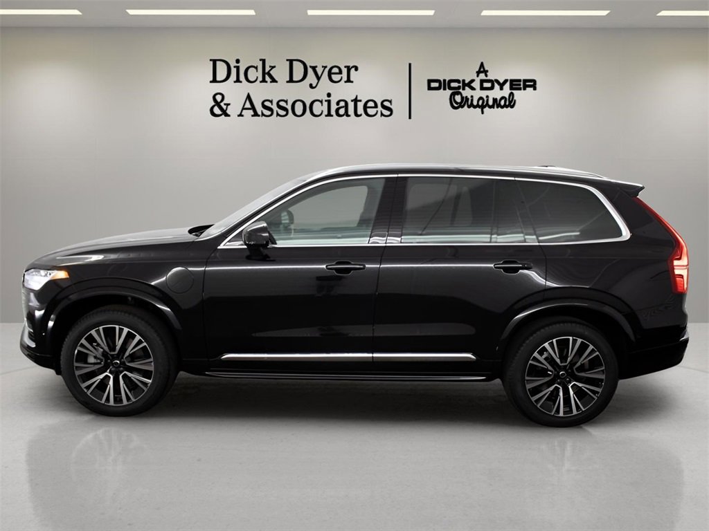 Certified 2025 Volvo XC90 T8 Plus w/ Protection Package Premier image 38