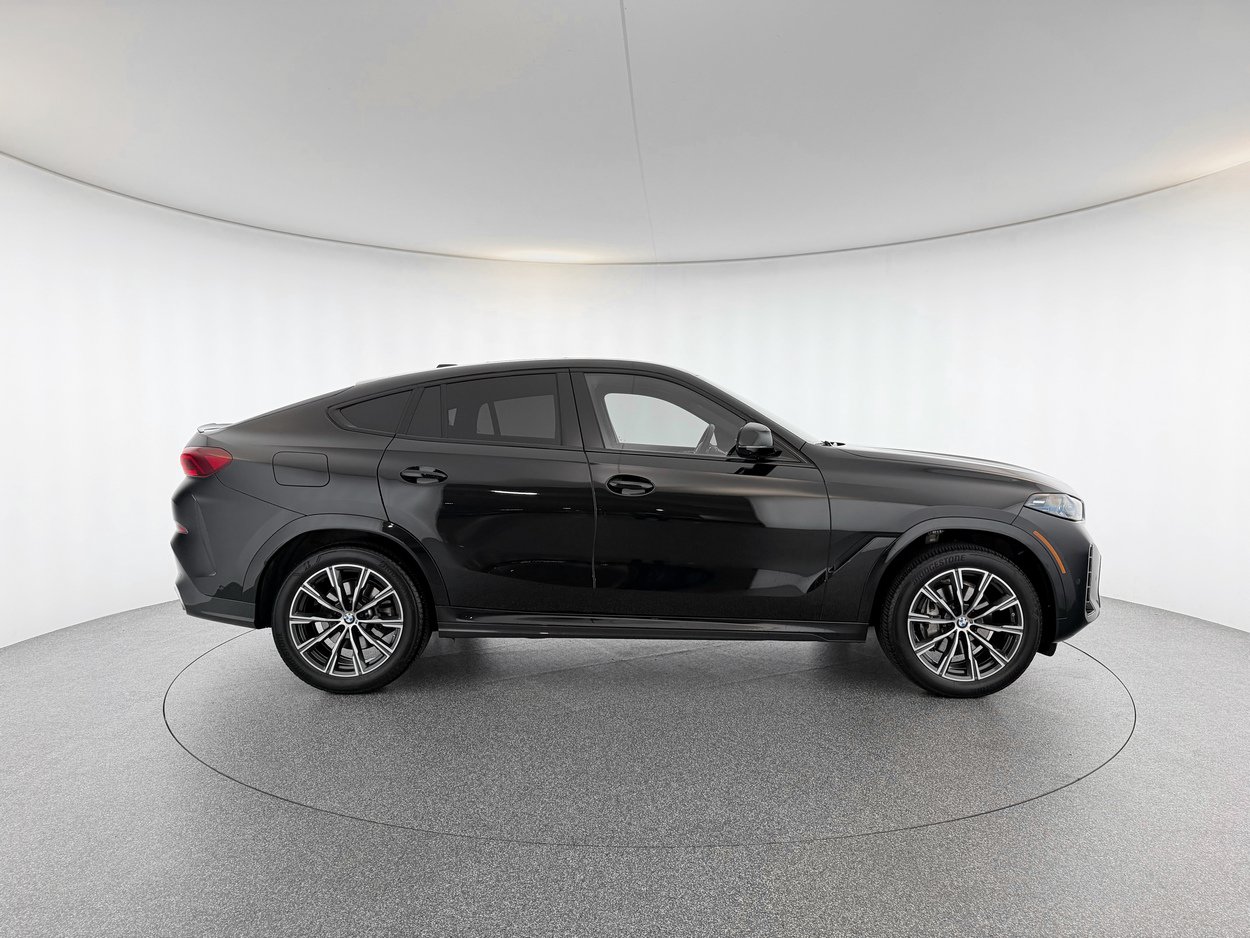 Used 2026 BMW X6 xDrive40i w/ Climate Comfort Package AWD/4WD image 6