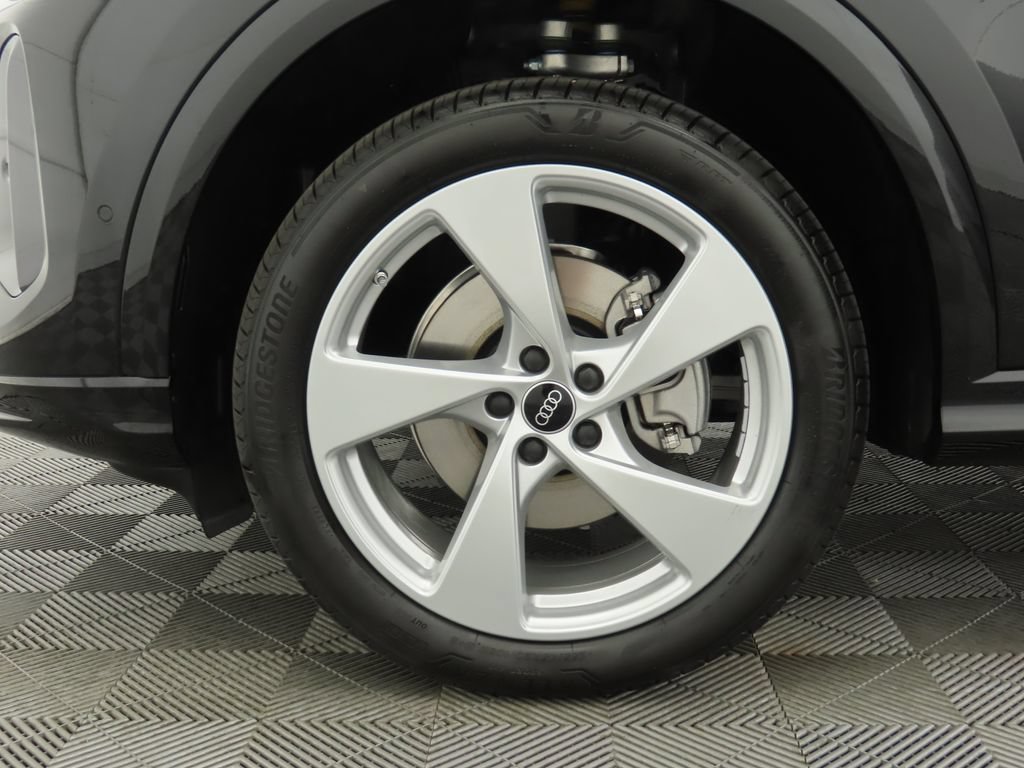 Used 2025 Audi Q5 Premium Plus w/ Premium Plus AWD/4WD image 33