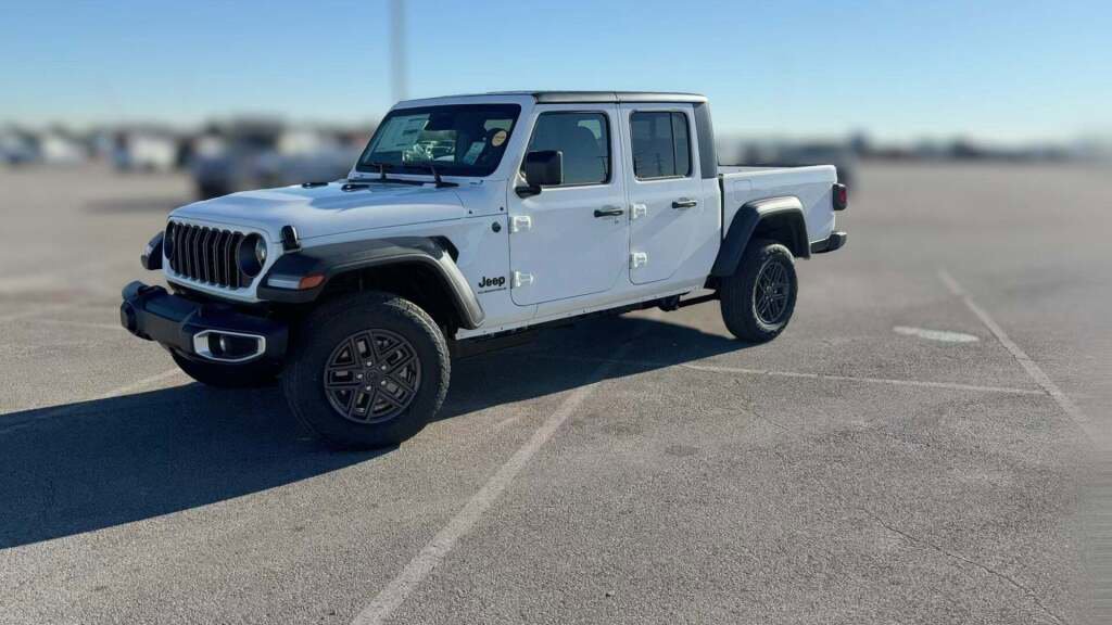 New 2026 Jeep Gladiator Sport