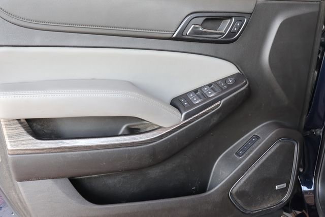 Used 2020 Chevrolet Tahoe LT w/ Luxury Package RWD image 12