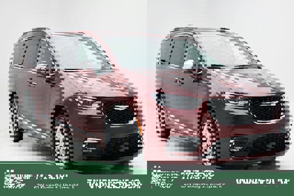 Used 2022 Chrysler Pacifica Limited video 1