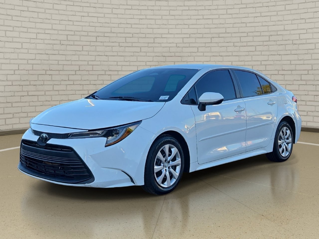 Used 2024 Toyota Corolla LE FWD image 1