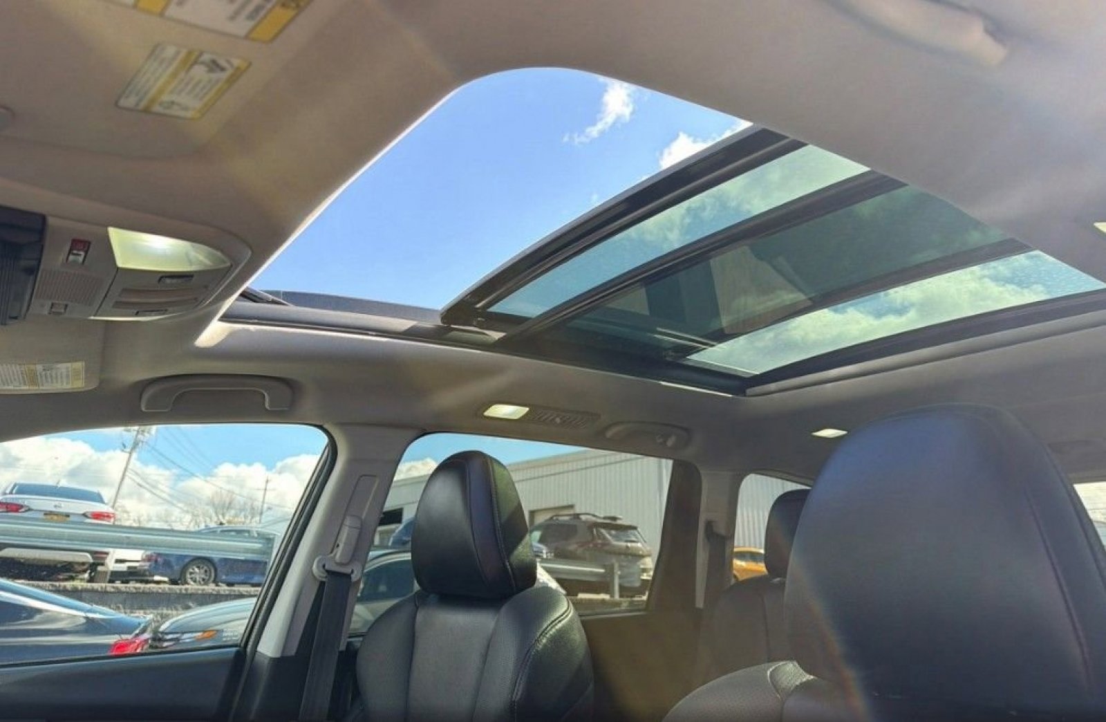 Used 2021 Subaru Ascent Limited w/ Technology Package image 14