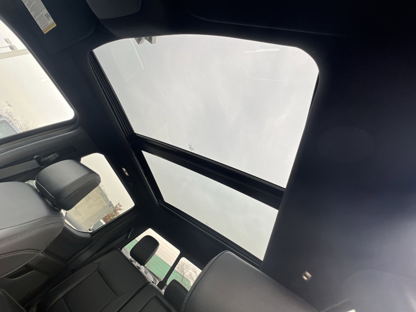 New 2025 Ford F150 Lariat w/ Equipment Group 502A High image 24