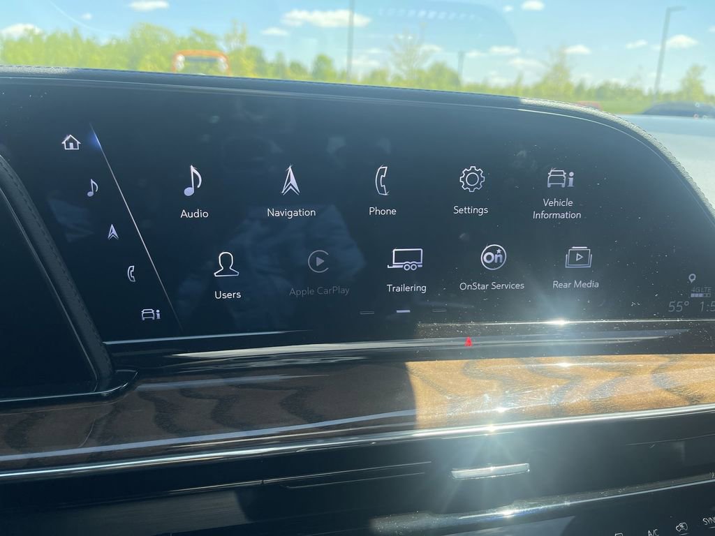 Used 2023 Cadillac Escalade Sport Platinum w/ LPO, ONYX Package AWD/4WD image 16