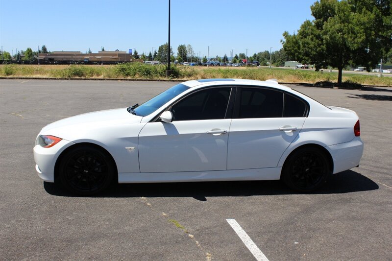 Used 2007 BMW 328i Sedan RWD image 7