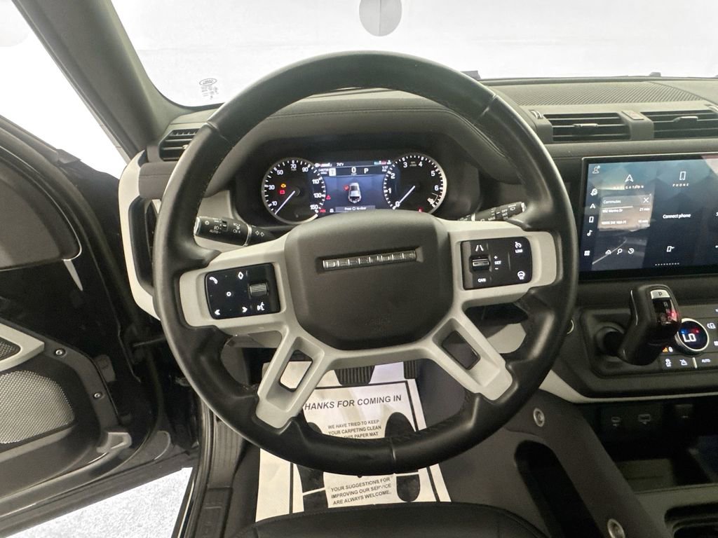 Used 2023 Land Rover Defender 130 SE image 10