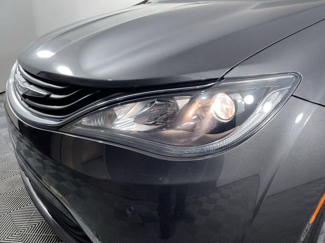 Used 2018 Chrysler Pacifica Limited w/ Advanced Safetytec Group image 49