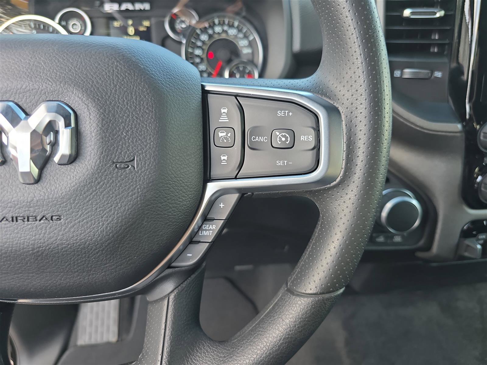 New 2025 RAM 1500 Tradesman w/ Off Road Group AWD/4WD image 32