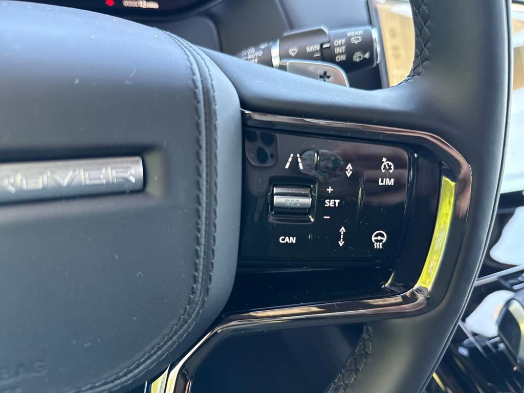 New 2025 Land Rover Range Rover Sport Dynamic SE image 21