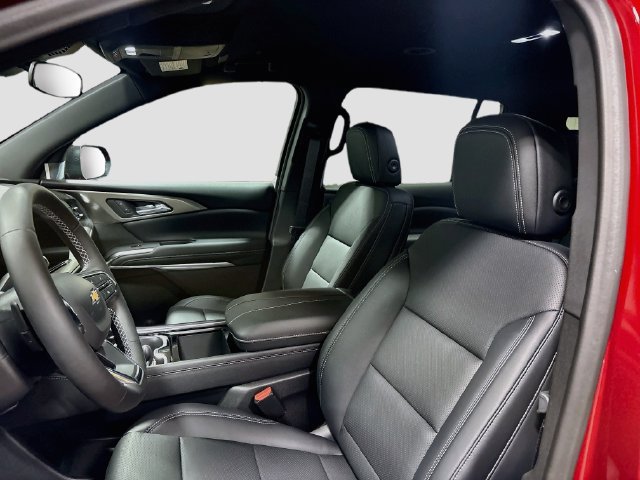New 2027 Chevrolet Traverse LT FWD image 19