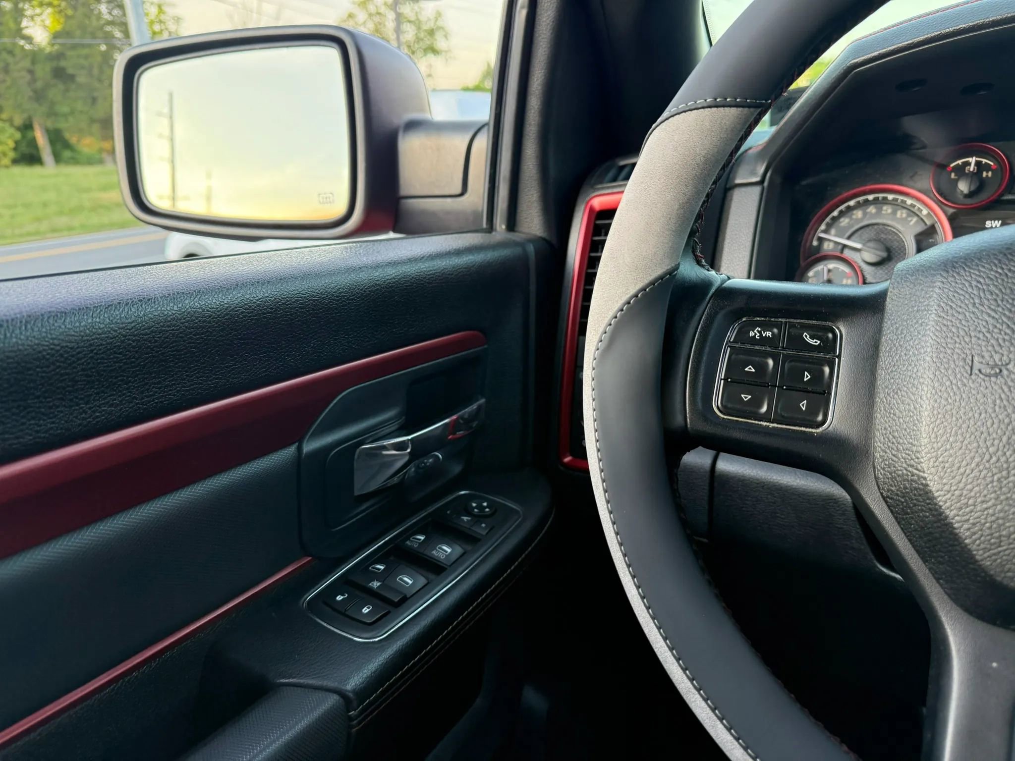 Used 2017 RAM 1500 Rebel w/ Luxury Group AWD/4WD image 30