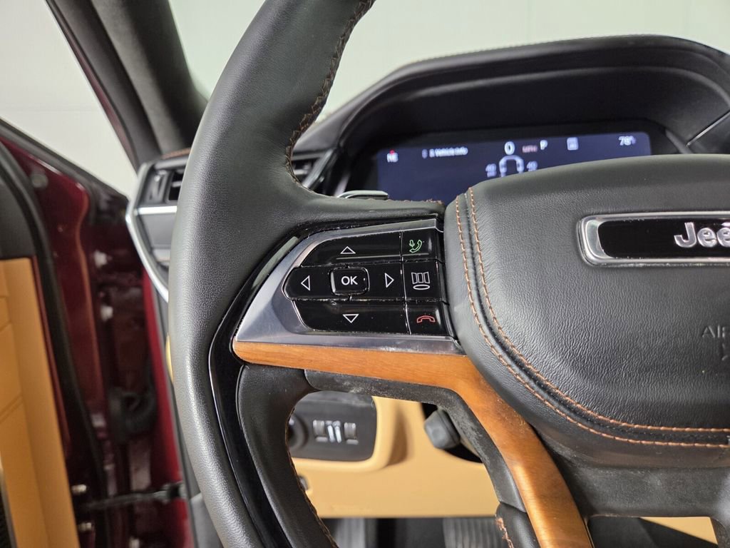 Certified 2025 Jeep Grand Cherokee L Summit AWD/4WD image 16