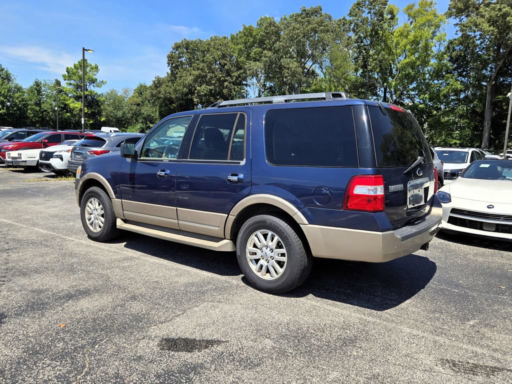 Used 2013 Ford Expedition XLT RWD image 5