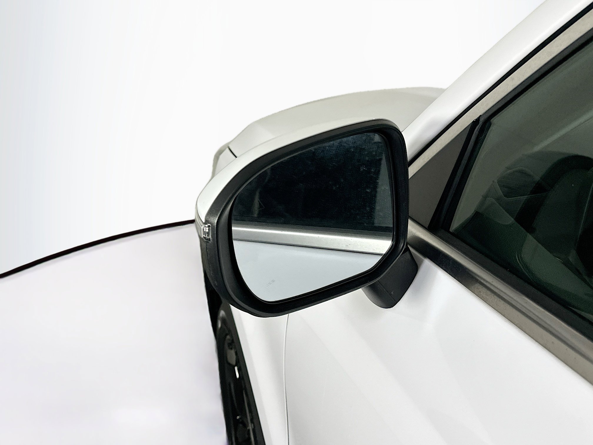 Used 2025 Kia Telluride S image 16