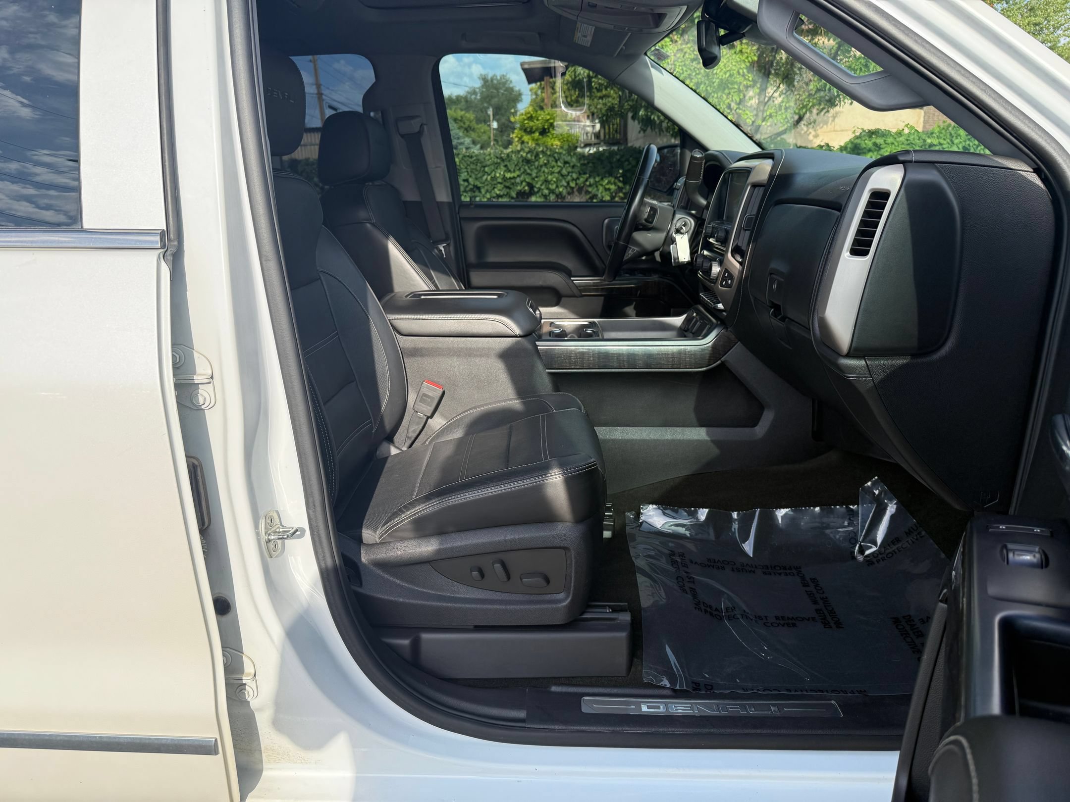 Used 2016 GMC Sierra 1500 Denali AWD/4WD image 32