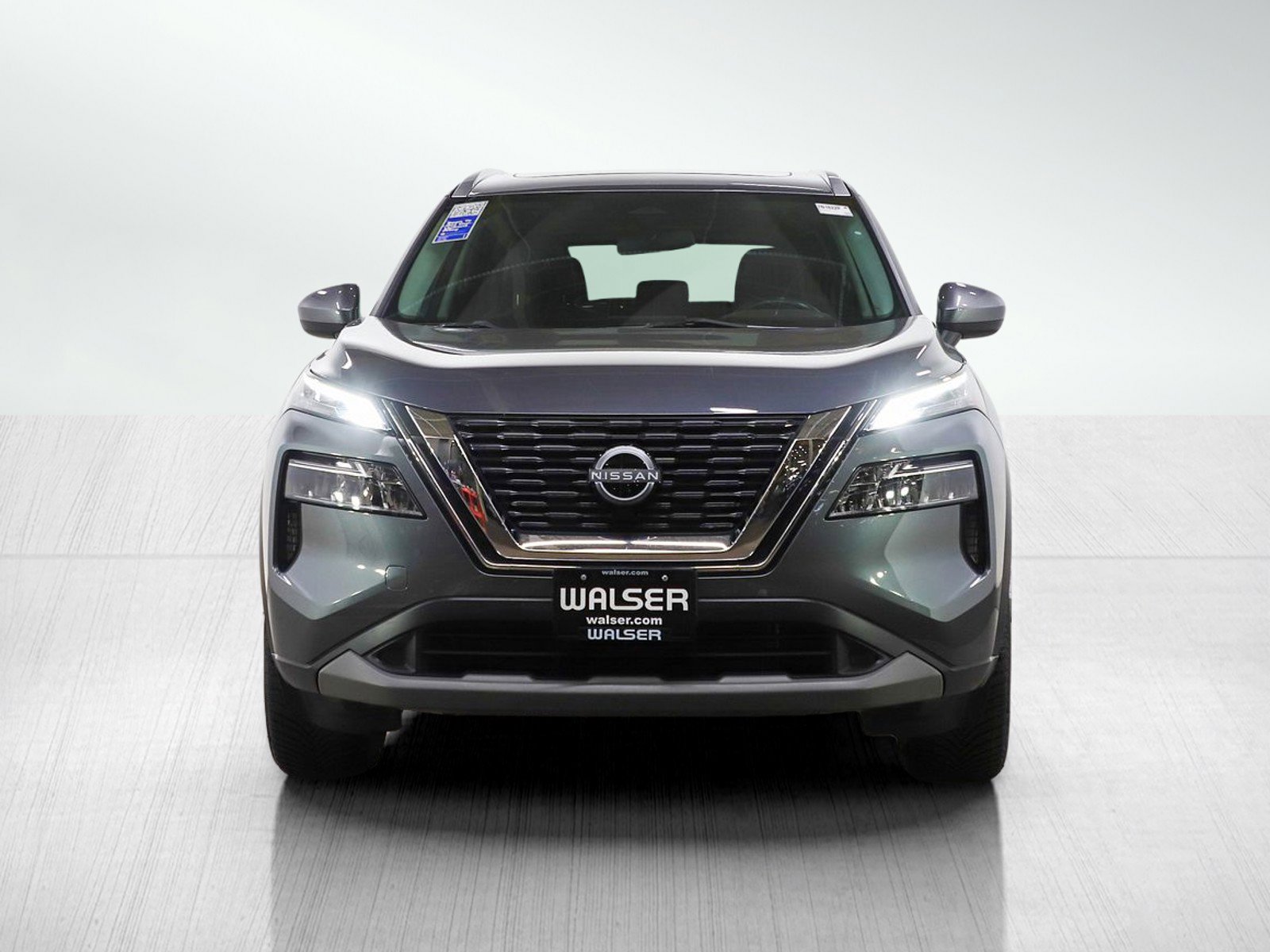 Used 2023 Nissan Rogue SV w/ SV Premium B Package image 8