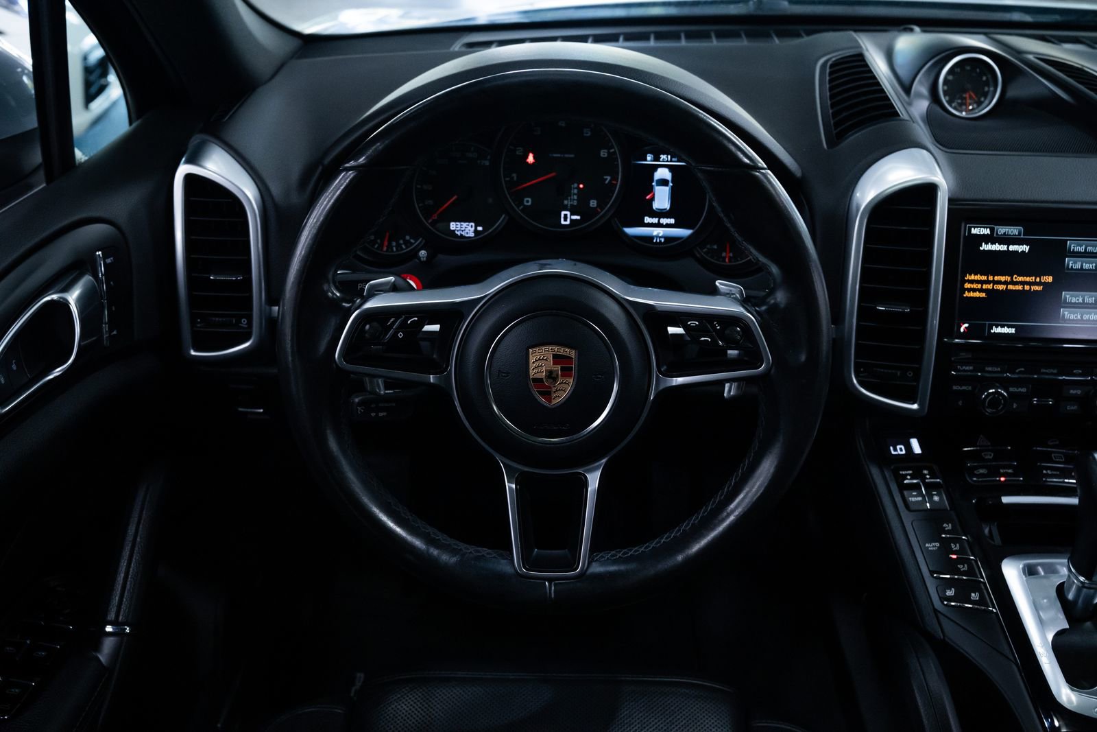 Used 2016 Porsche Cayenne AWD/4WD image 12