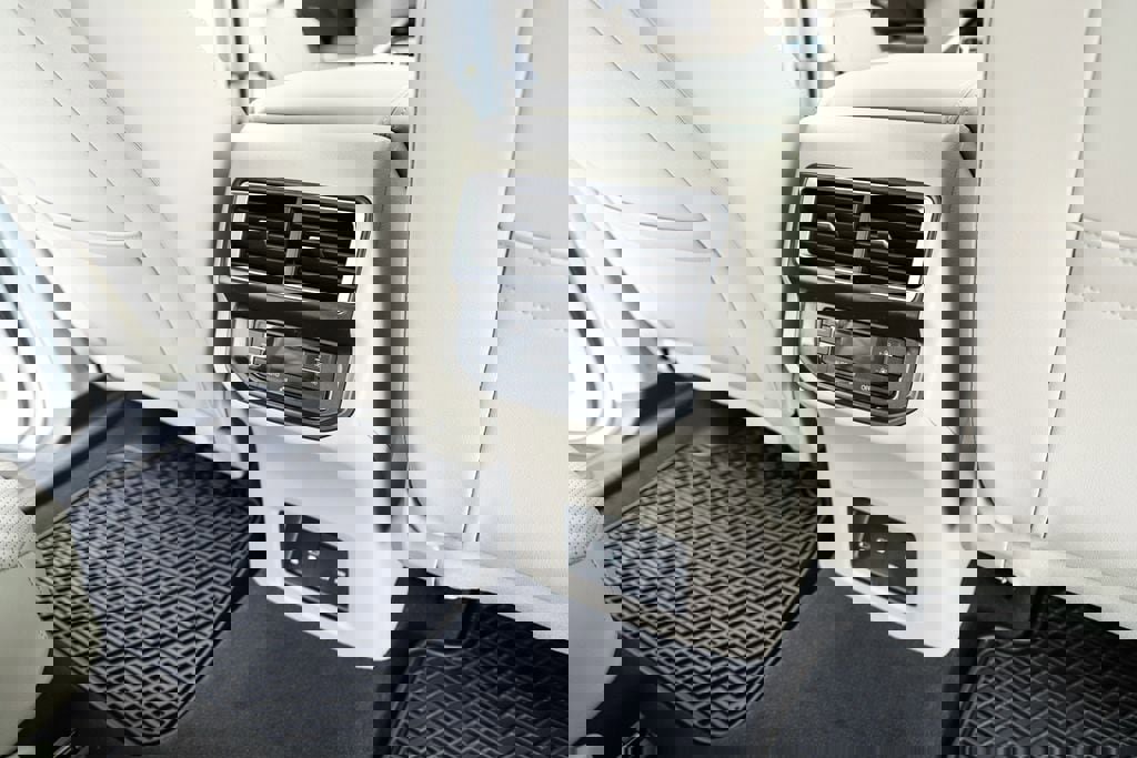 New 2026 Volkswagen Atlas SE image 39