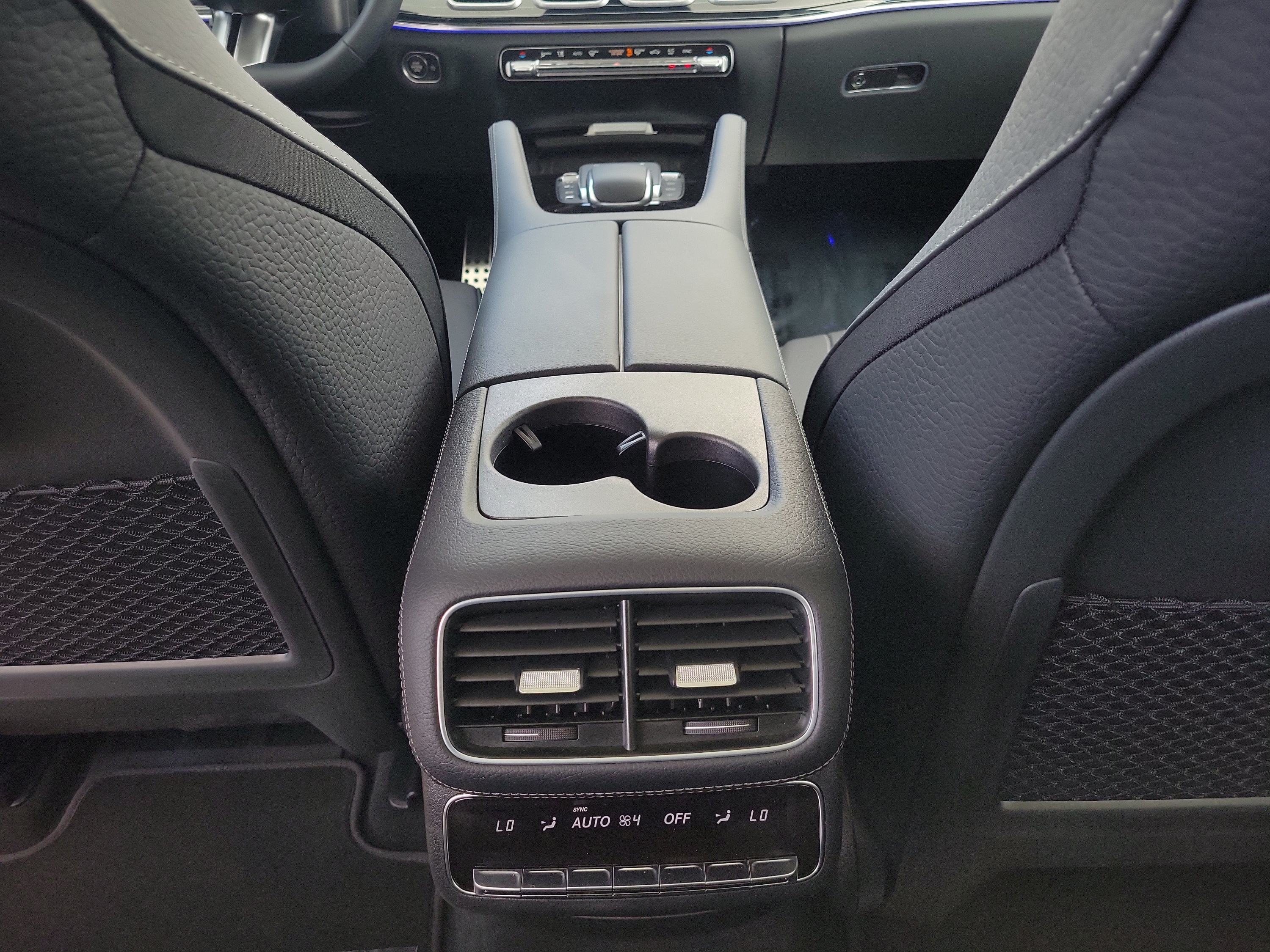New 2026 Mercedes-Benz GLS 450 4MATIC image 11