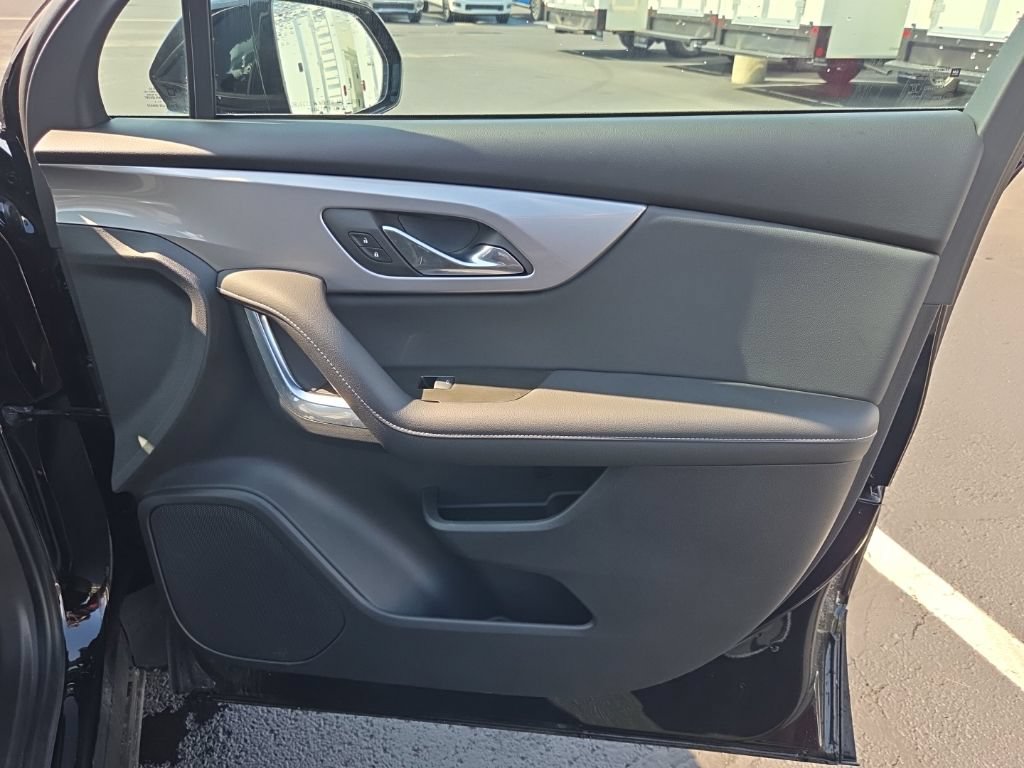 Used 2024 Chevrolet Blazer LT w/ Convenience Package FWD image 18