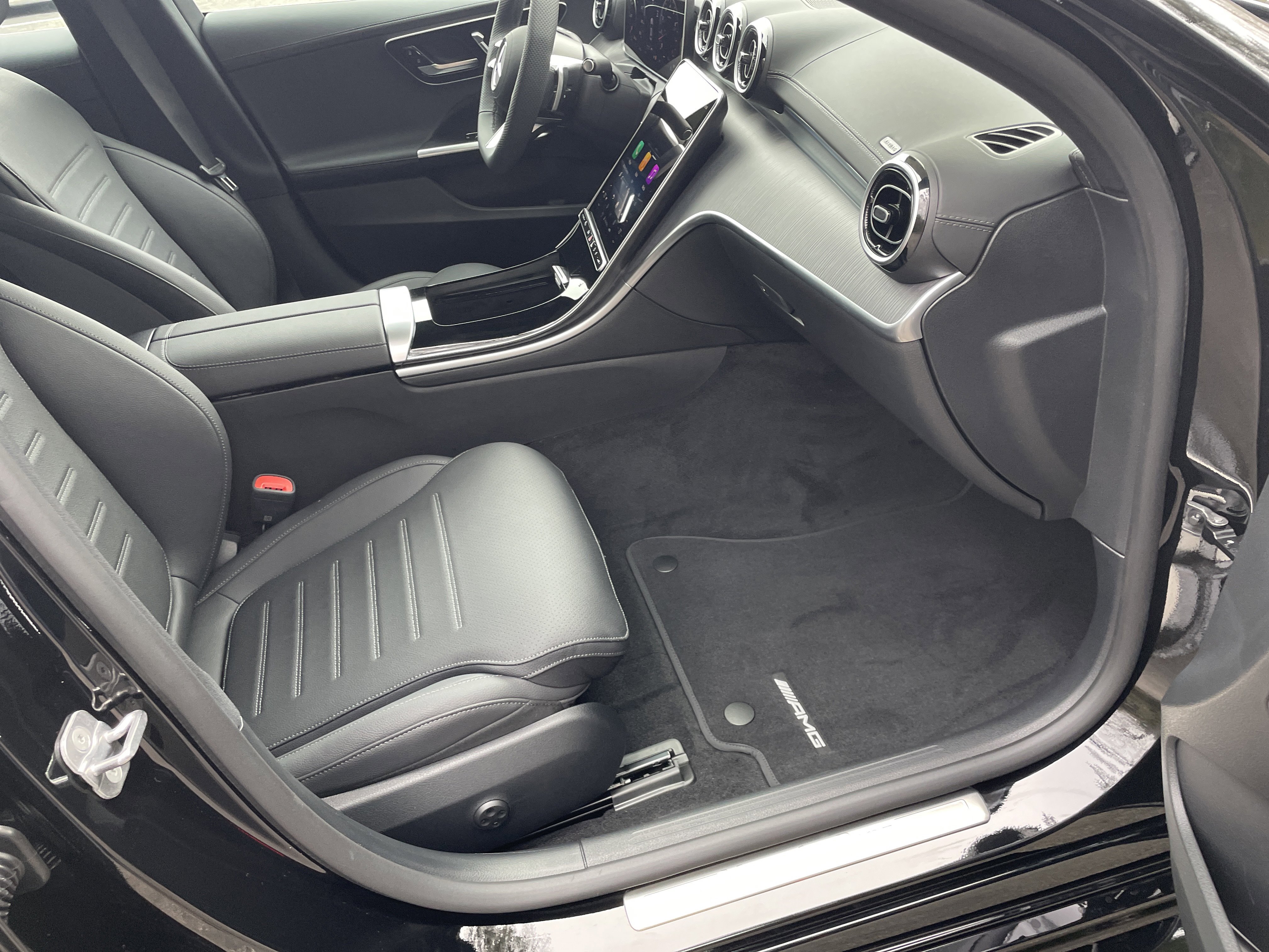 New 2026 Mercedes-Benz C 300 Sedan image 43